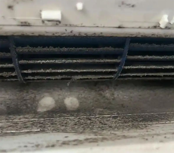 涟源空调吹的风有股烧焦味是怎么回事